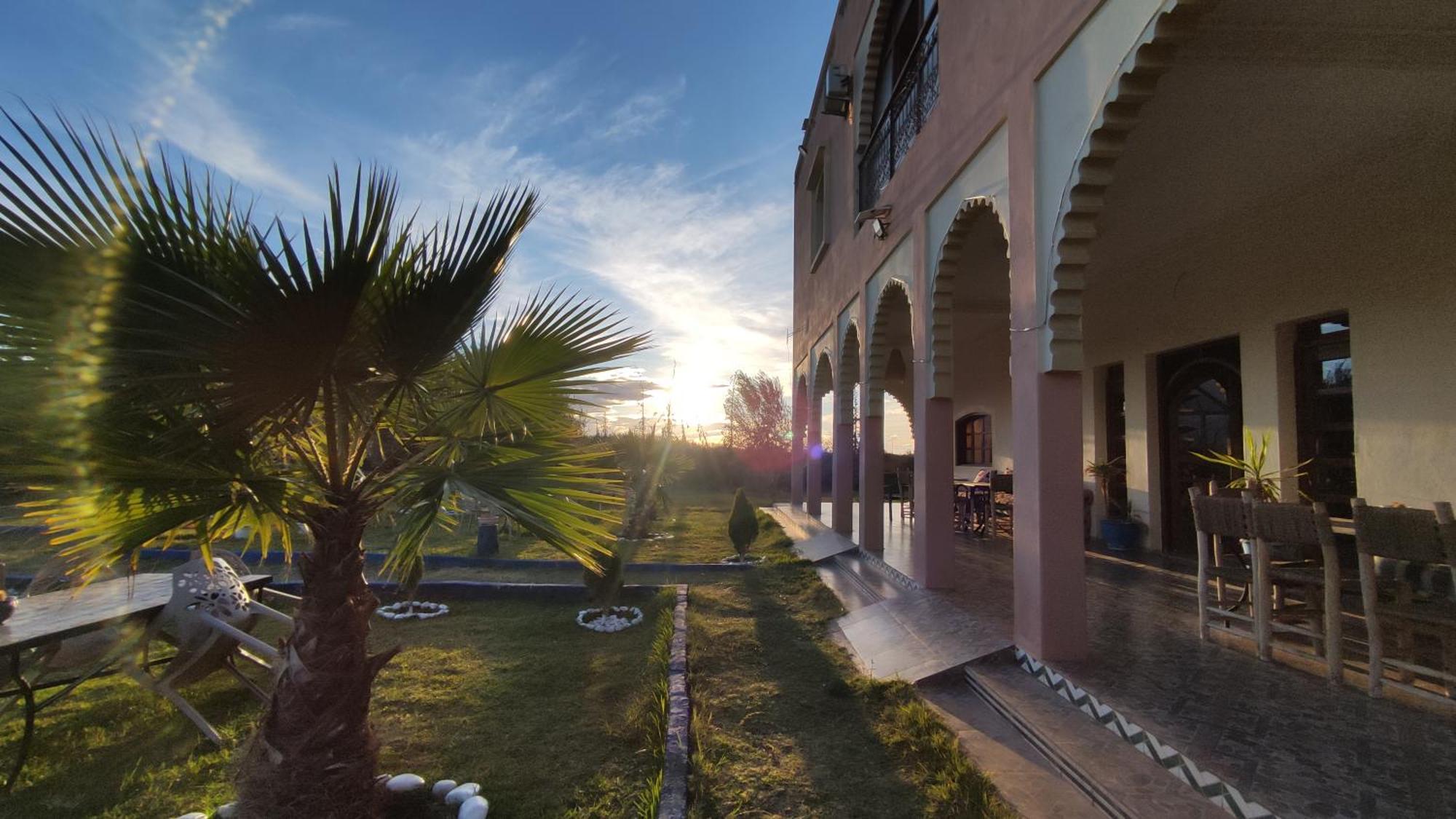 Guest House Qodwa Sidi Abdallah Ghiat Exteriér fotografie