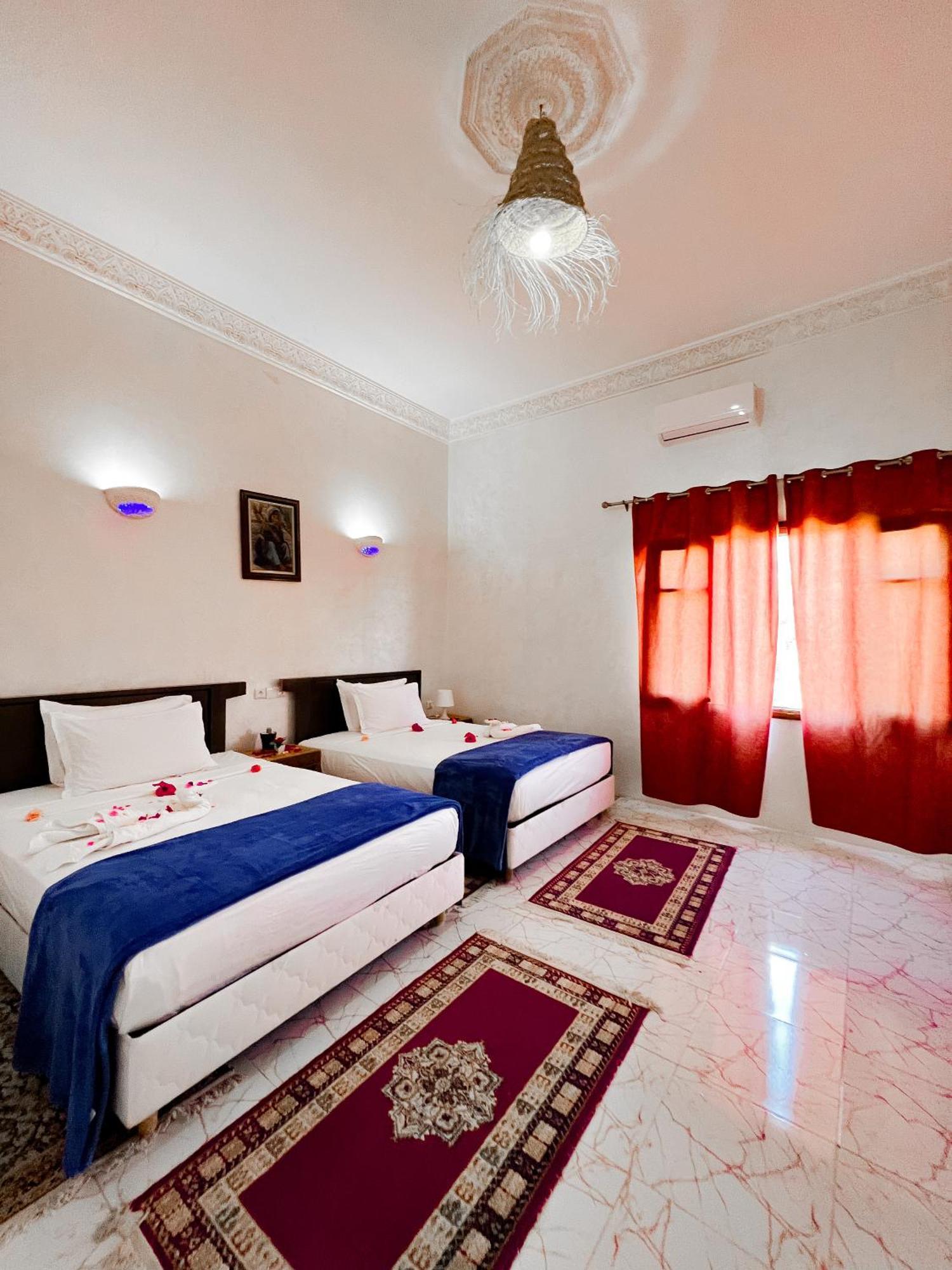Guest House Qodwa Sidi Abdallah Ghiat Exteriér fotografie