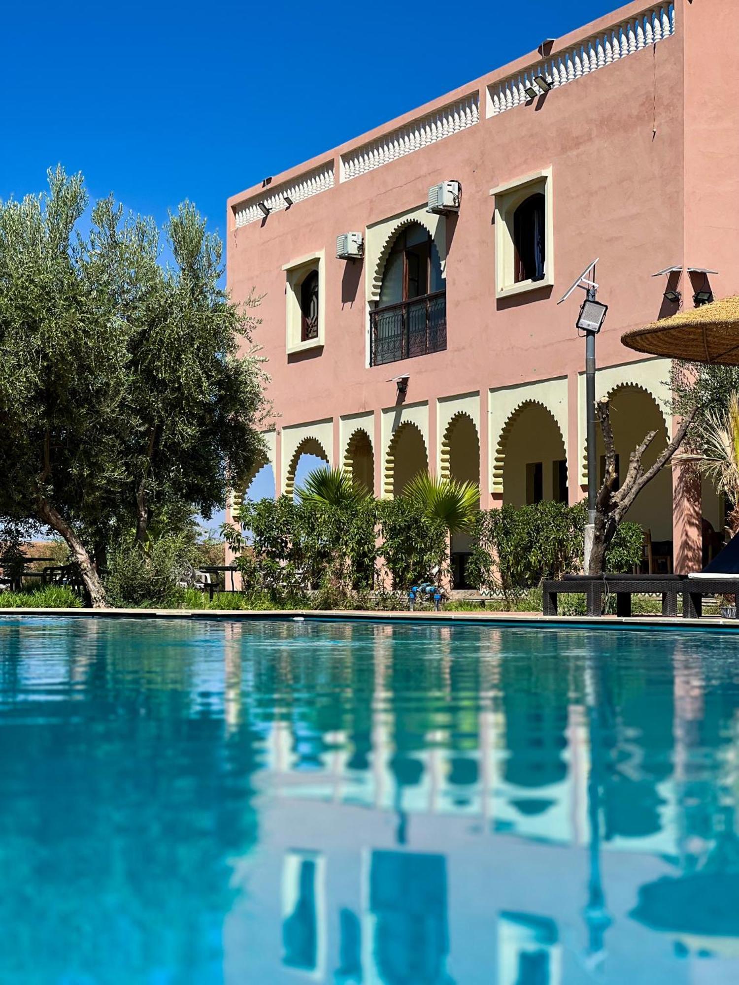 Guest House Qodwa Sidi Abdallah Ghiat Exteriér fotografie