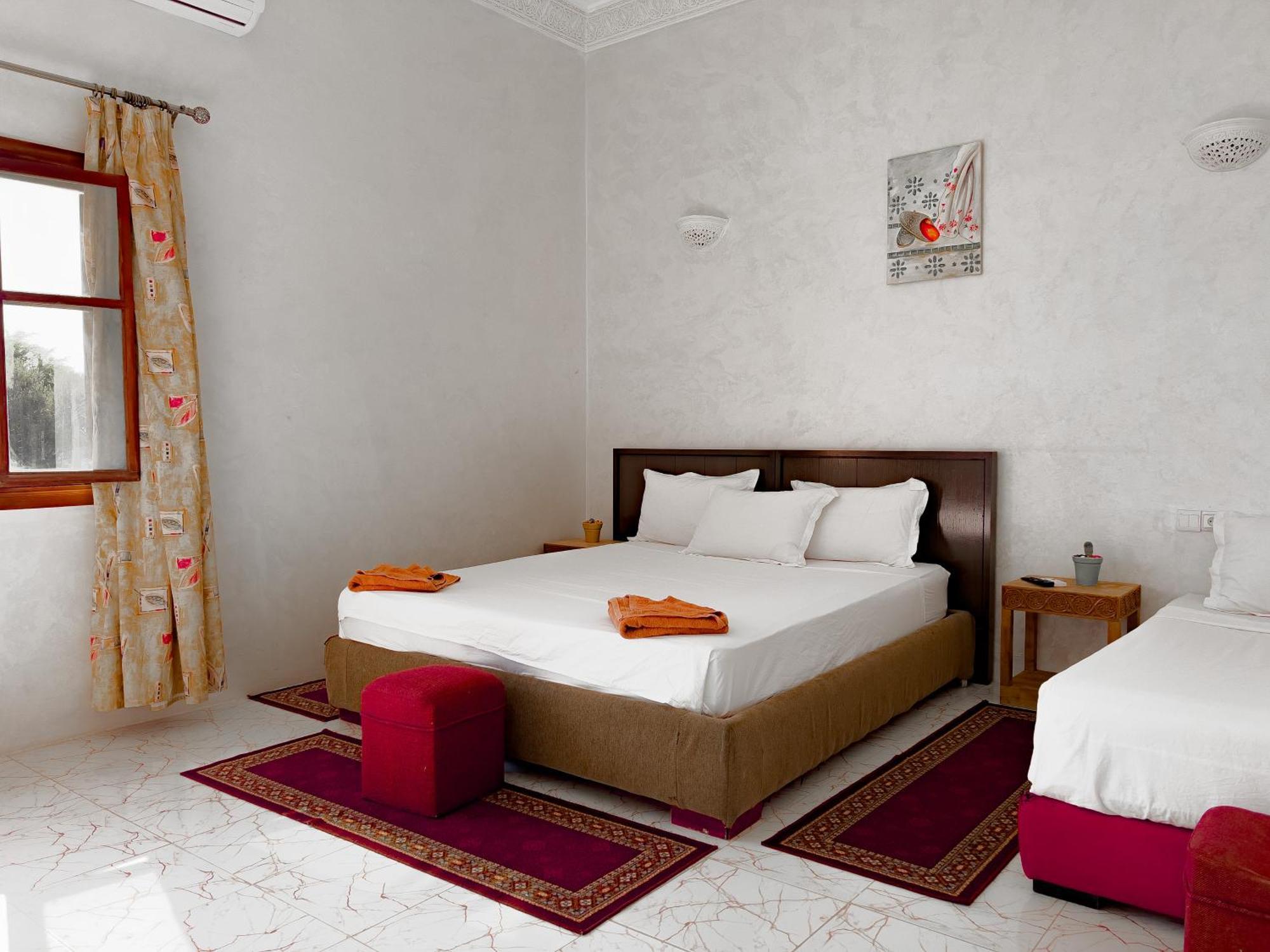Guest House Qodwa Sidi Abdallah Ghiat Exteriér fotografie