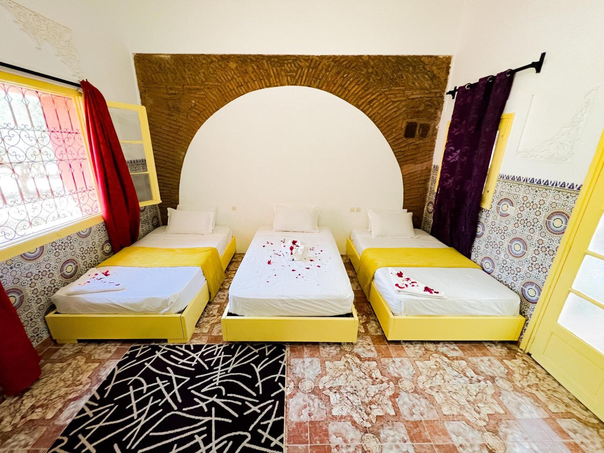 Guest House Qodwa Sidi Abdallah Ghiat Exteriér fotografie